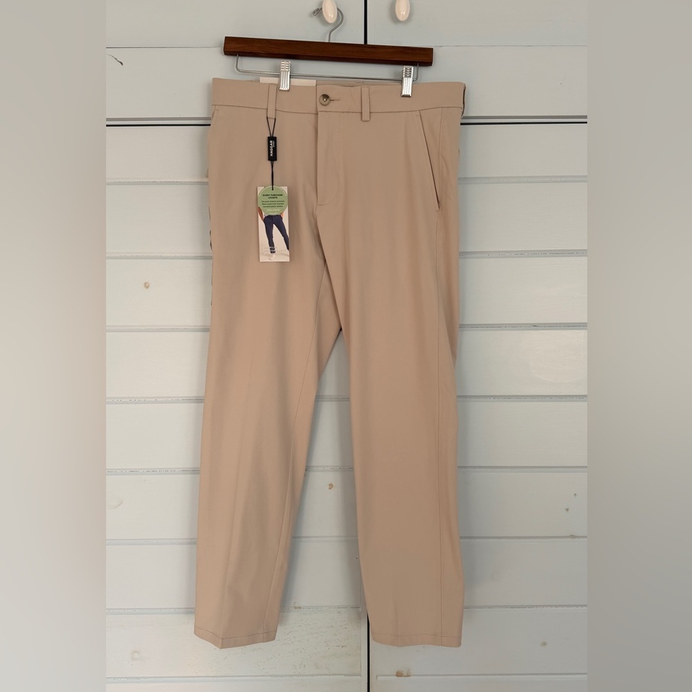 Men's Haggar Sport Travel Performance Straight Fit Flat Front Pants - 32x30 NWT